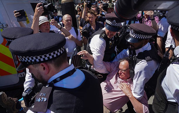 У Британії заарештували понад 70 активних прихильників Палестини