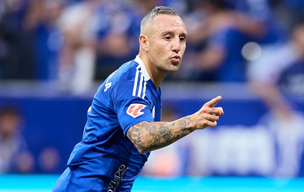 Реал Овьедо подписывает легенду клуба на новый сезон