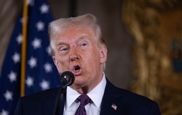 У США звільнили слідчих, які вели справи проти Трампа - ЗМІ