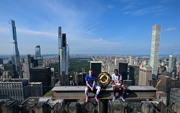 Покорившие высоту: Дембеле и Палмер приняли участие в фотосессии