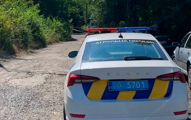 У Кривому Розі чоловік ударив викруткою поліцейського та працівника ТЦК