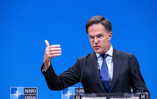 Путин просто так бомбит города Украины - Рютте