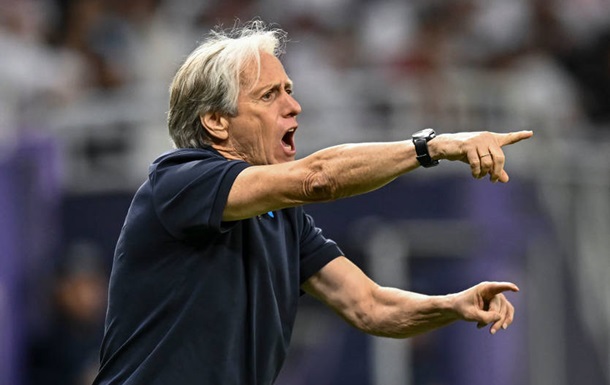 Криштиану Роналду будет играть под руководством нового тренера