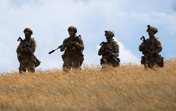 В Украине продлили действие военного положения