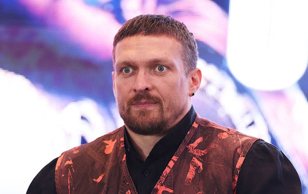 Усик определится со своим будущим после реванша с Дюбуа