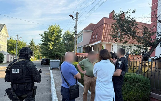 В Україні викрито масштабну схему збуту вітчизняних ліків в Росію