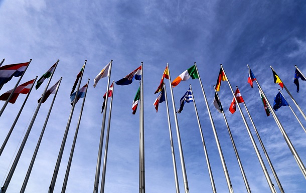 Две страны блокируют 18-й пакет санкций против России - СМИ