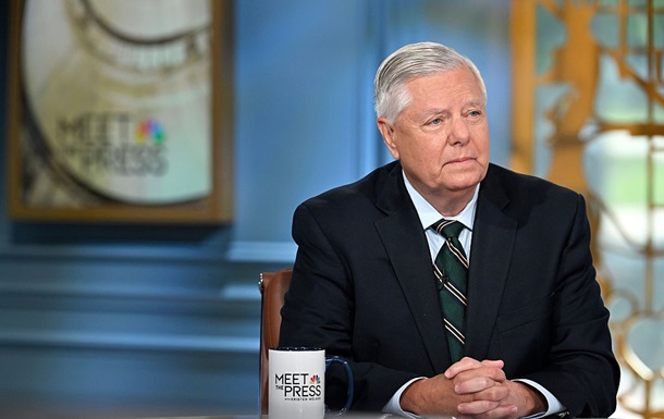 Сенатор Грем наполягає на законі щодо  драконівських  санкцій