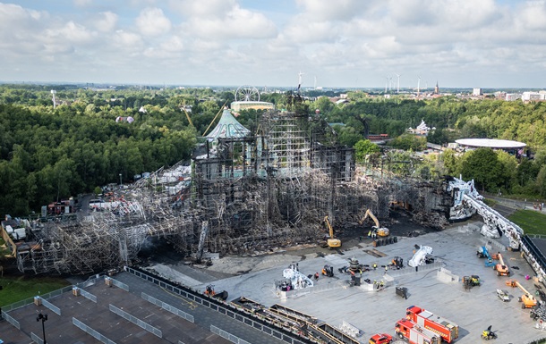 Головна сцена Tomorrowland згоріла за два дні до старту