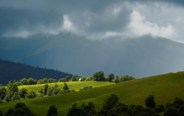 Дожди и грозы накроют большинство регионов Украины