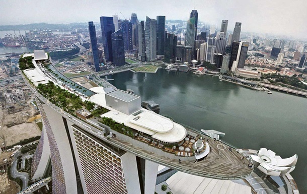 Сингапур третий год подряд стал самым дорогим городом в мире