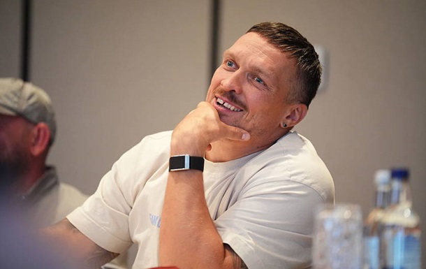 Усик сравнил свои поединки с Фьюри с полетом в космос