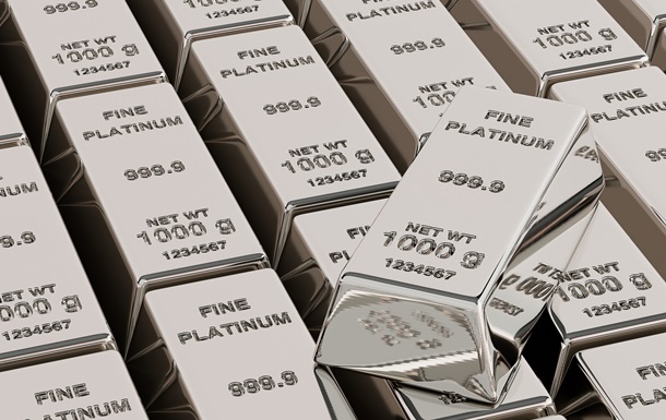 Платина оновила ціновий рекорд з 2014 року