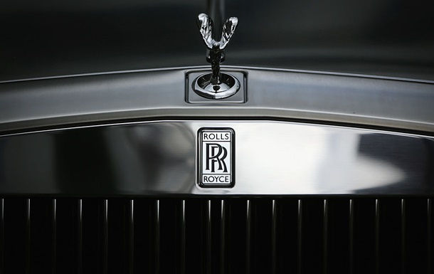 В Росії зріс попит на люксові Rolls-Royce і Ferrari
