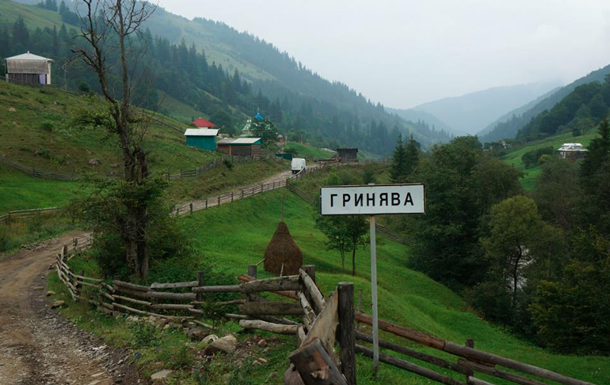 Негода на Прикарпатті: 1000 людей залишилися без транспортного сполучення