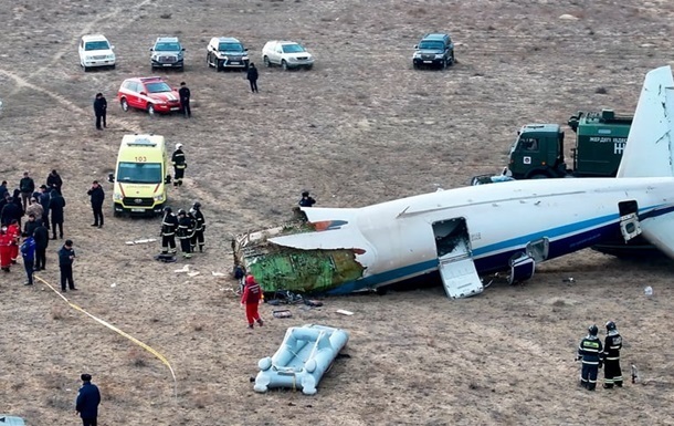 Азербайджан готовит международный иск против РФ из-за аварии самолета AZAL