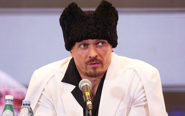 Усик выбрал неприхотливый образ для выхода в ринг