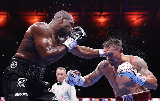 Усик у другому бою нокаутував Дюбуа: відео