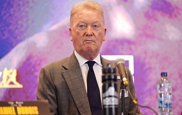 Фрэнк Уоррен о победе Усика: Этот боксер непревзойденный на пути бокса