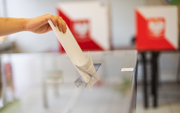 У Польщі досі триває перерахунок голосів