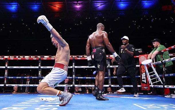 Усик опублікував у мережі фото, що зафіксувало мить перемоги