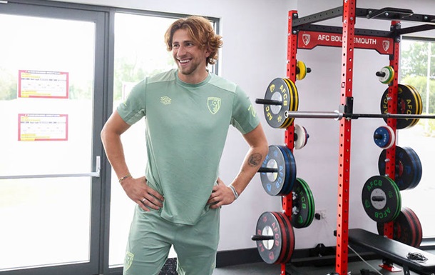 Ставки зростають: ПСЖ змінив умови трансферу Забарного