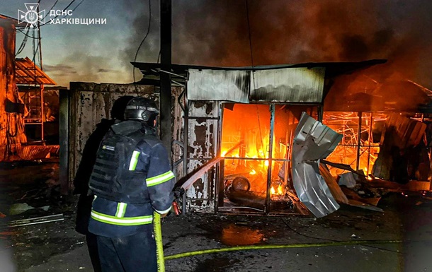 На Харківщині загорівся ринок через атаку дронів