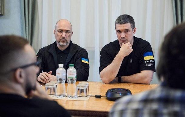 Украина подписала четыре контракта на дроны-перехватчики