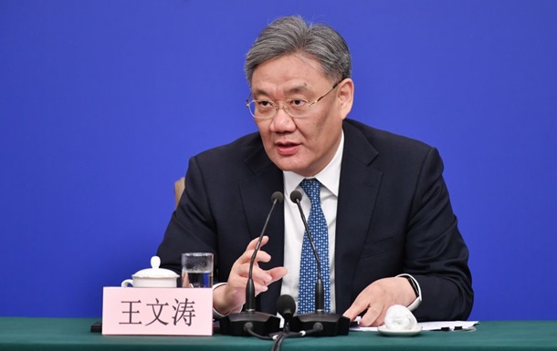 Китай раскритиковал ЕС из-за санкций за поддержку России