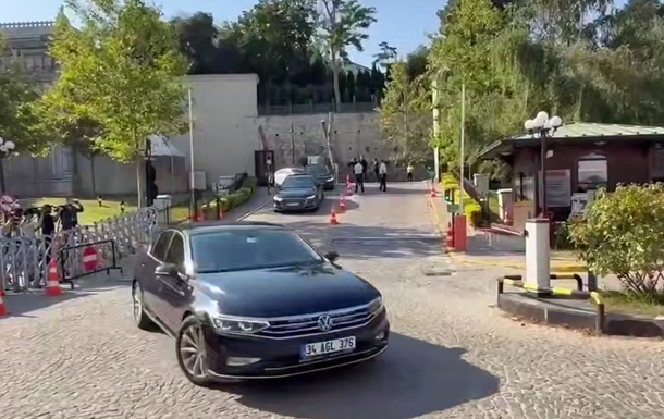 Украинская делегация прибыла в Стамбул на встречу с РФ