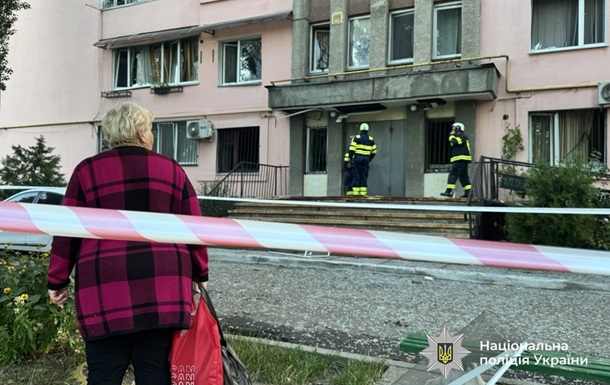 Полиция показала фото последствий атаки по Черкассам