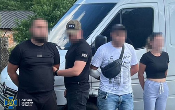 Задержали 14 организаторов схем для уклонистов