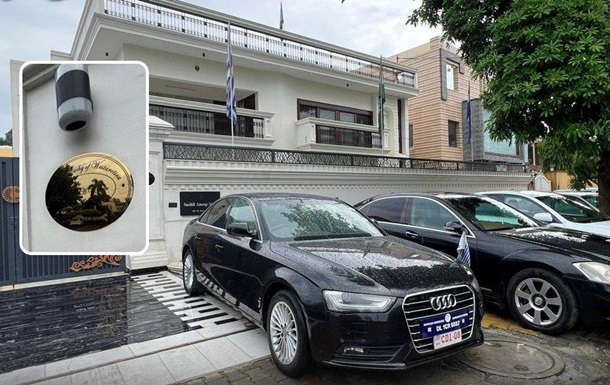 В Индии мужчина открыл  посольства  несуществующих стран