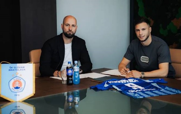 У грі за Слован проти Пряшіва Кухаревич виділяється грою із забитим м’ячем