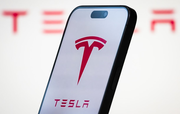Tesla замовила ШІ-чипи у Samsung на $16,5 млрд