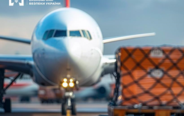 Экс-президента авиакомпании подозревают в неуплате налогов на 165 млн