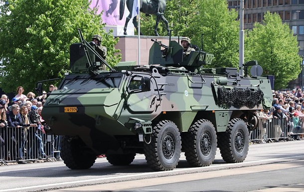 Україна одержала від Латвії першу партію БТР Patria