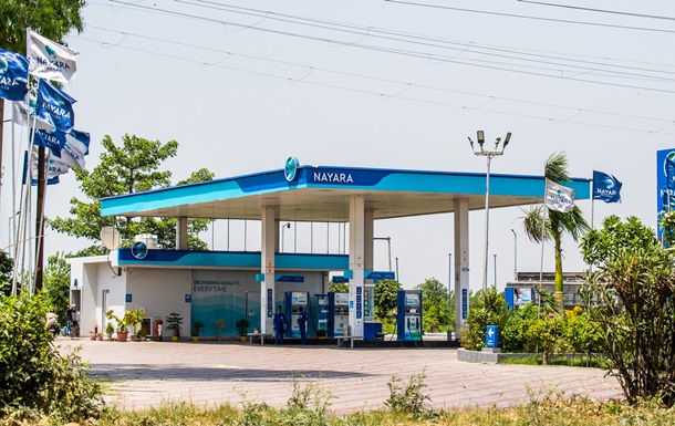 Індійська  дочка  Роснафти скоротила переробку після санкцій ЄС - ЗМІ