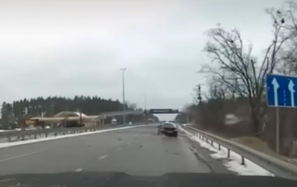 Віддав наказ розстріляти авто з цивільними: офіцер армії РФ отримав підозру