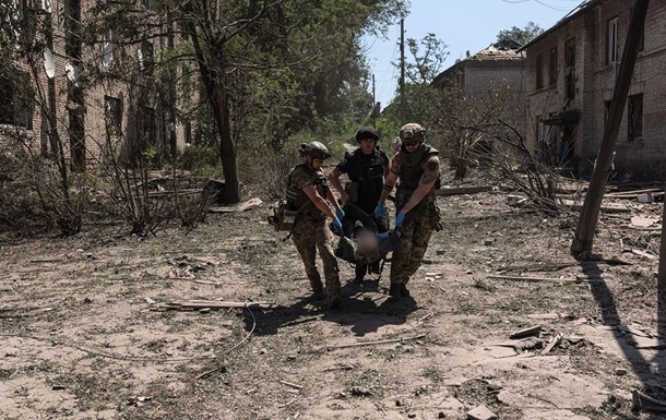 Россияне ударили ФАБами по Константиновке