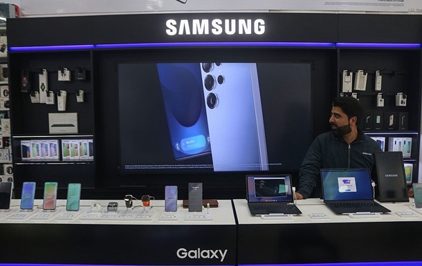 Samsung готує радикальні зміни у флагманській лінійці смартфонів - ЗМІ