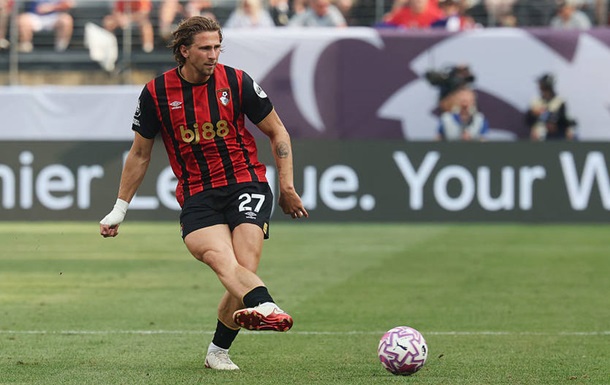 ПСЖ и Борнмут не могут согласовать трансфер Забарного - инсайдер