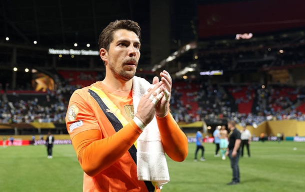 Коли один шукає допомоги в іншого: МЮ звернув увагу на голкіпера Ман Сіті