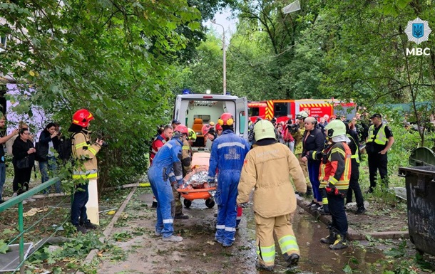 У Києві понад 120 постраждалих через атаку Росії