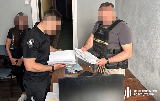 Влаштував ухилянту супровід: правоохоронцю з Харкова оголосили підозру