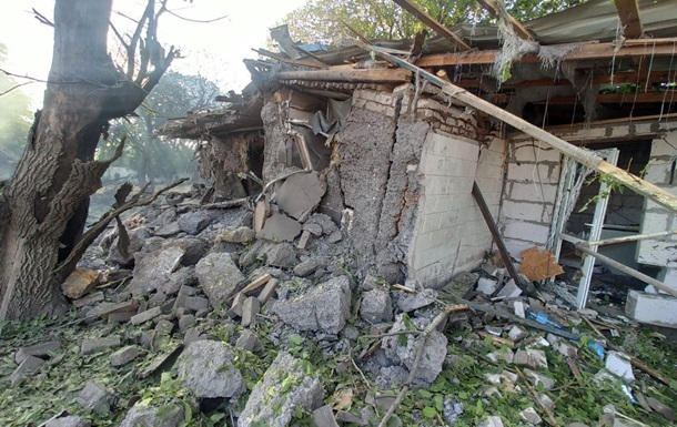 В Днепропетровской области из-под завалов достали двух детей