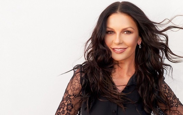 Кэтрин Зета-Джонс опровергла слухи о разводе с Майклом Дугласом