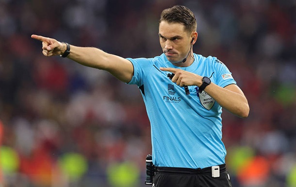 Определена не совсем удачная для Динамо бригада арбитров на матч с Пафосом