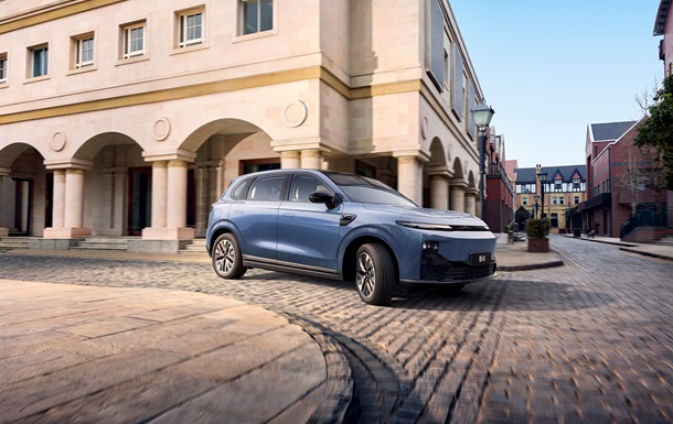 Китайський кросовер Leapmotor B10 офіційно дебютував в Європі