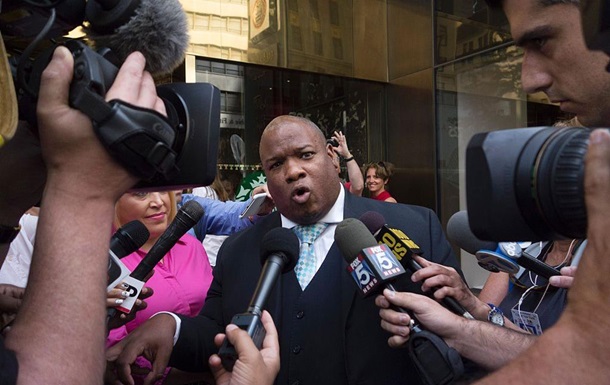 Духовник Трампа заверил украинцев, что  помощь в пути 